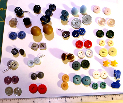 Lot vintage buttons - vintage,