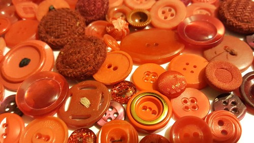 Lot 100 mixed assorted orange - lot,