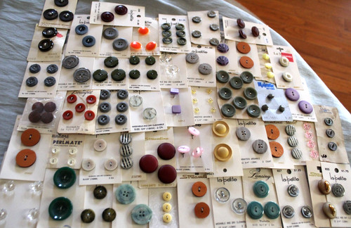 Vintage sewing button - lot, on