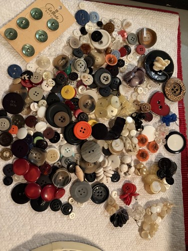 Vintage sewing buttons mixed - vintage,