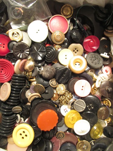 Five pounds buttons - five, of