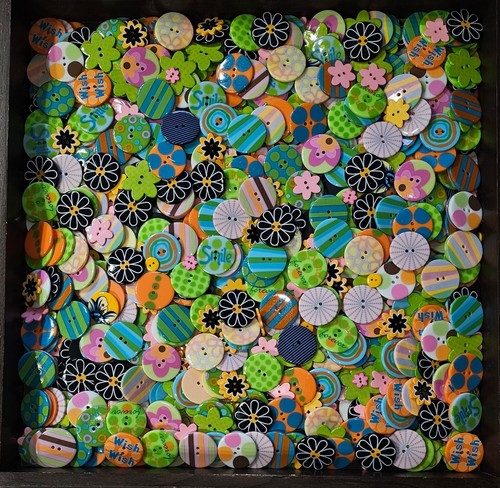 Lot 1000 assorted buttons - lot, of