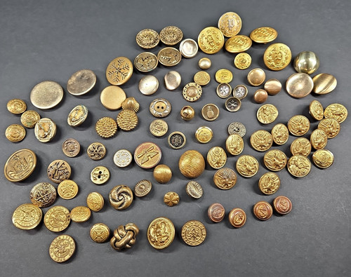 Vintage buttons gold colored - buttons,