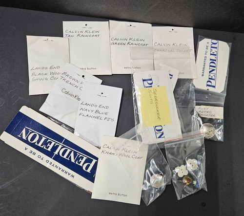Assorted name brand extra - name,