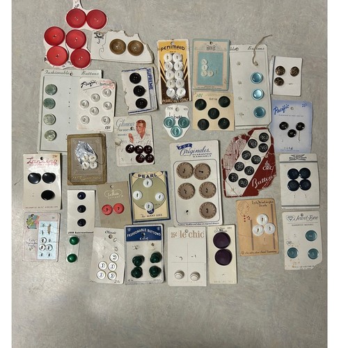 Vintage buttons assorted - vintage,