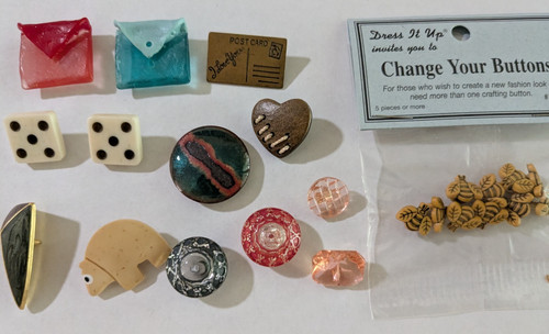 Lot assorted buttons new - of,