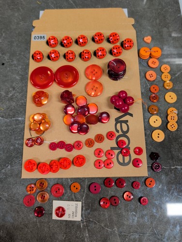 100 vintage buttons estate - vintage,