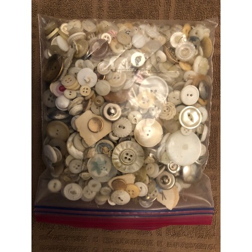 Vtg mixed white ceam - mixed,