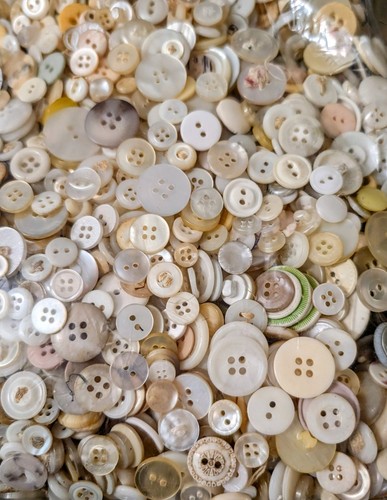 White button assortment - white,