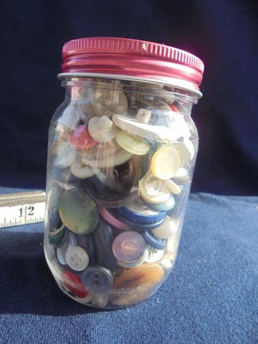 Jar old buttons - of,