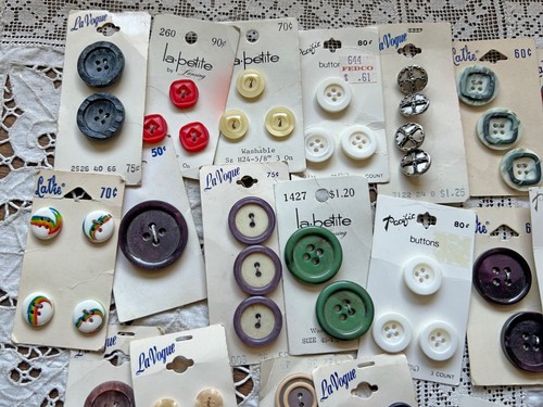 Vintage buttons original 94 - on,